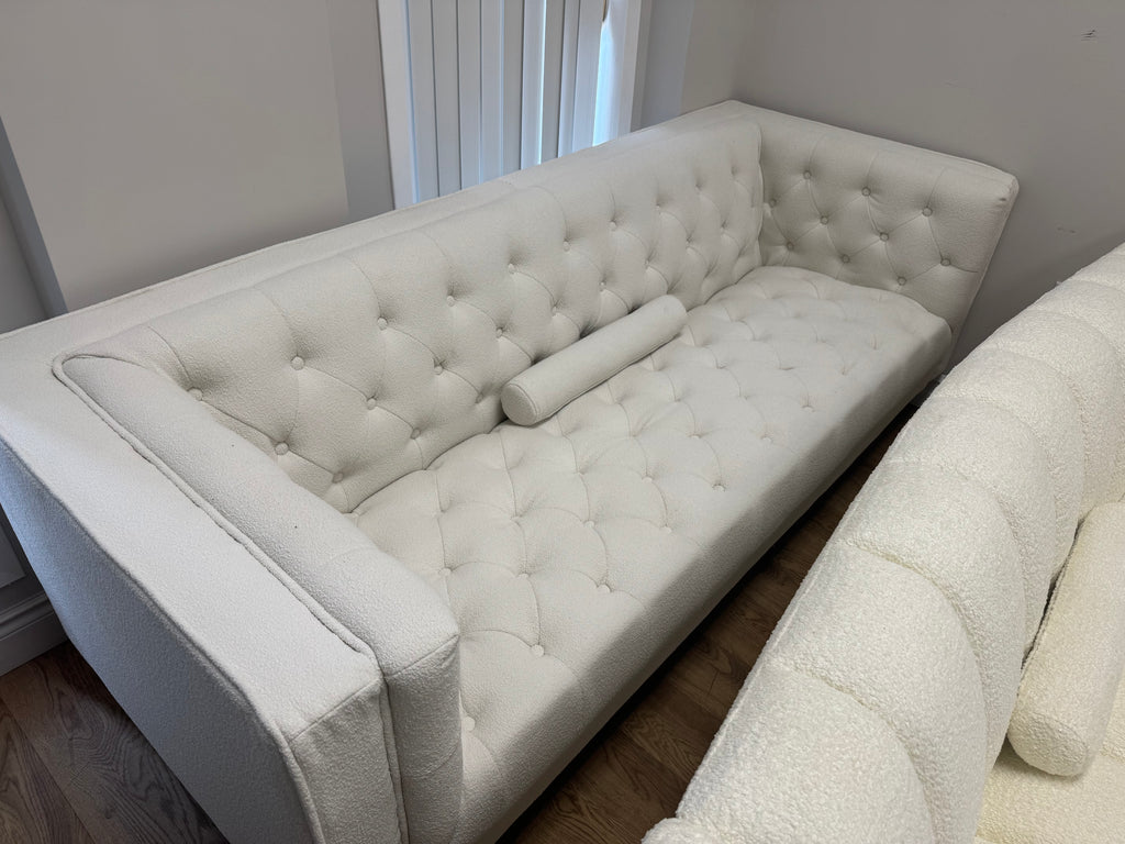 staging最爱Houston Boucle Sofa